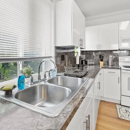 Comfy & Updated Apartment Centrally Located Minutes Away From Everything! Miami Exterior photo